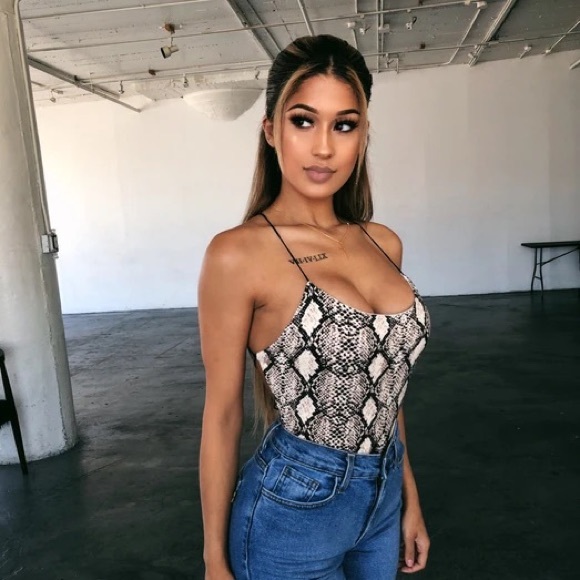 💕😍❤️SNAKEPRINT STRAPPY BODYSUIT❤️😍💕 - Picture 2 of 3